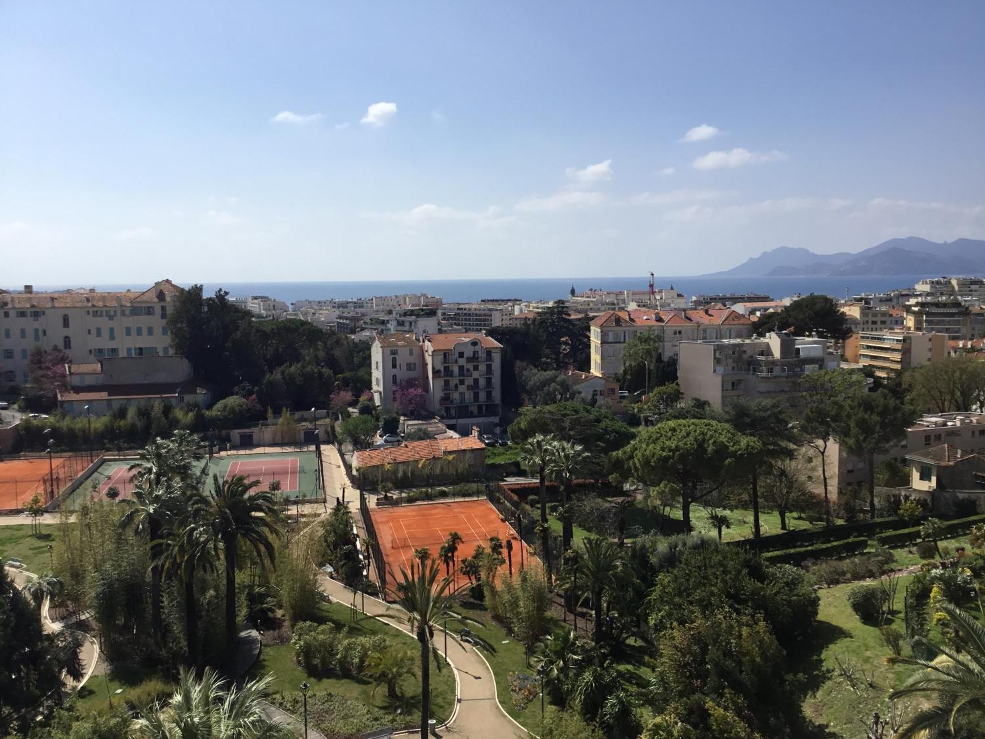 Cannes Croisette Sea & Sky Exterior photo