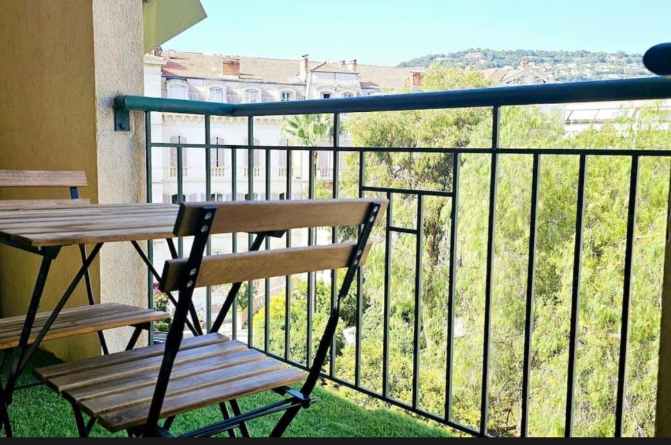 Cannes Croisette Sea & Sky Exterior photo